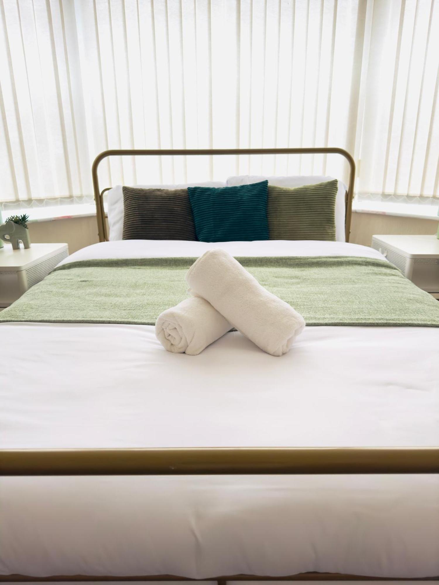 Double Bedroom Near City Center Manchester Exterior photo